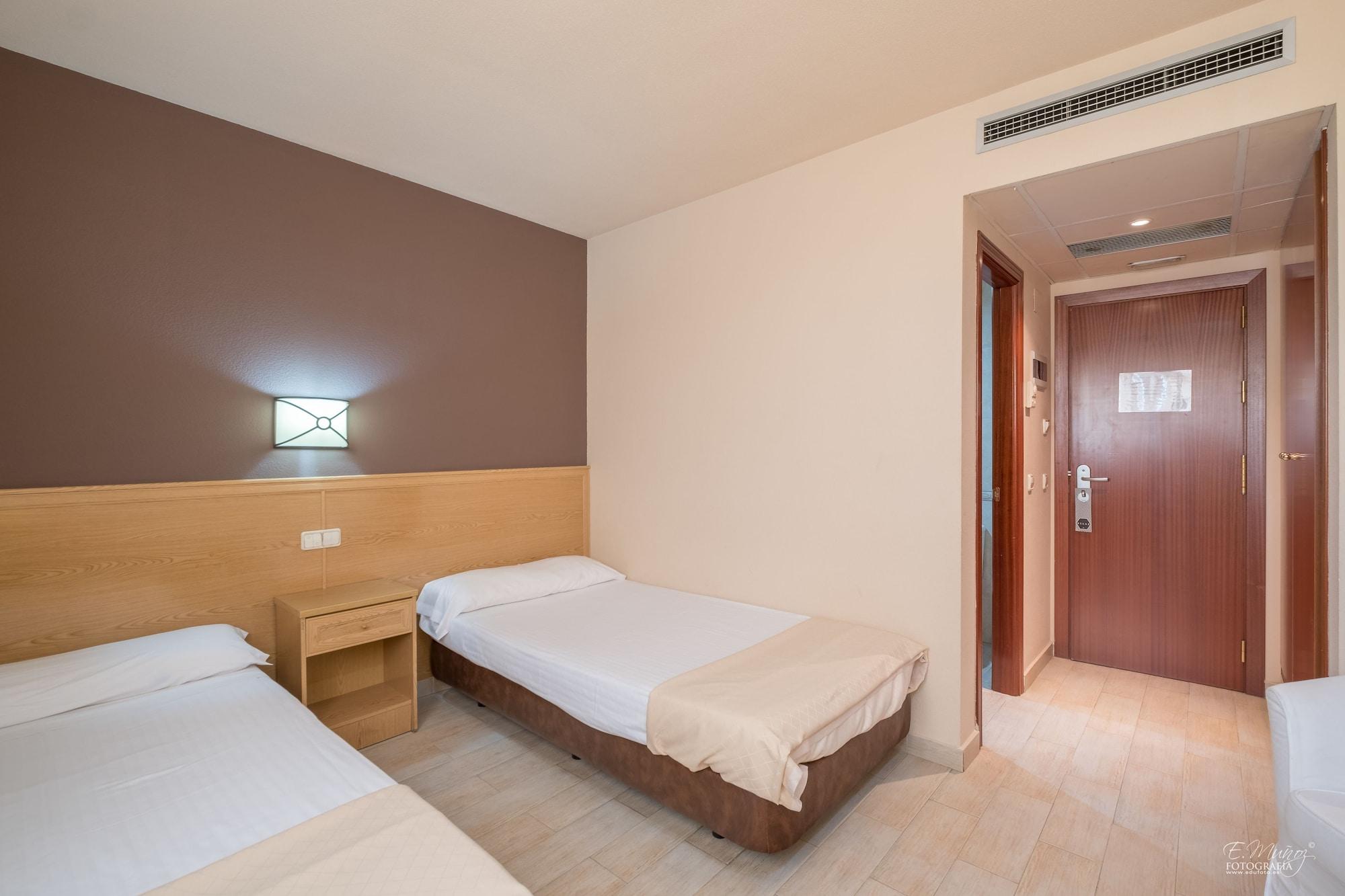Hotel Vivar Griñón エクステリア 写真