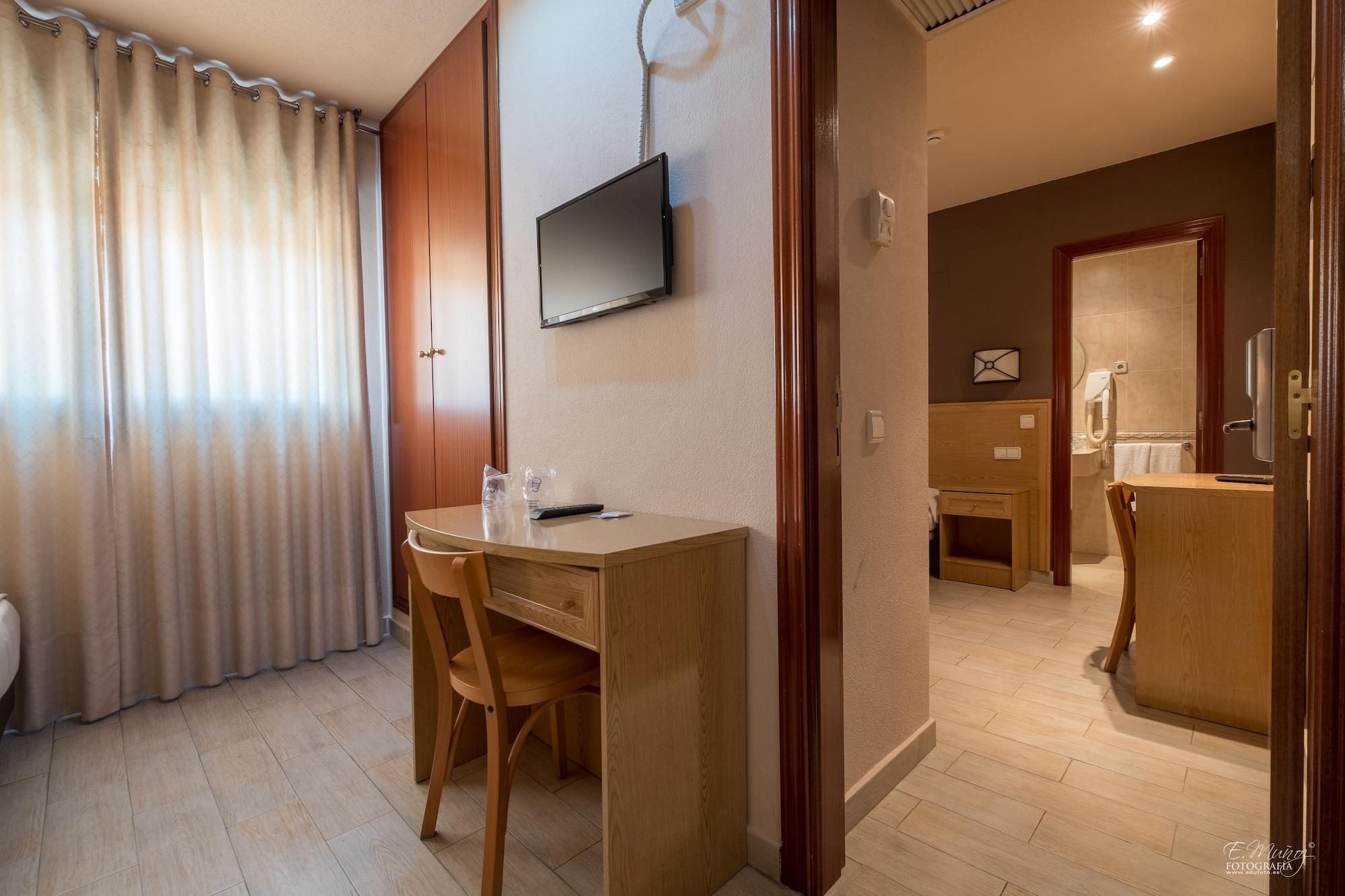 Hotel Vivar Griñón エクステリア 写真
