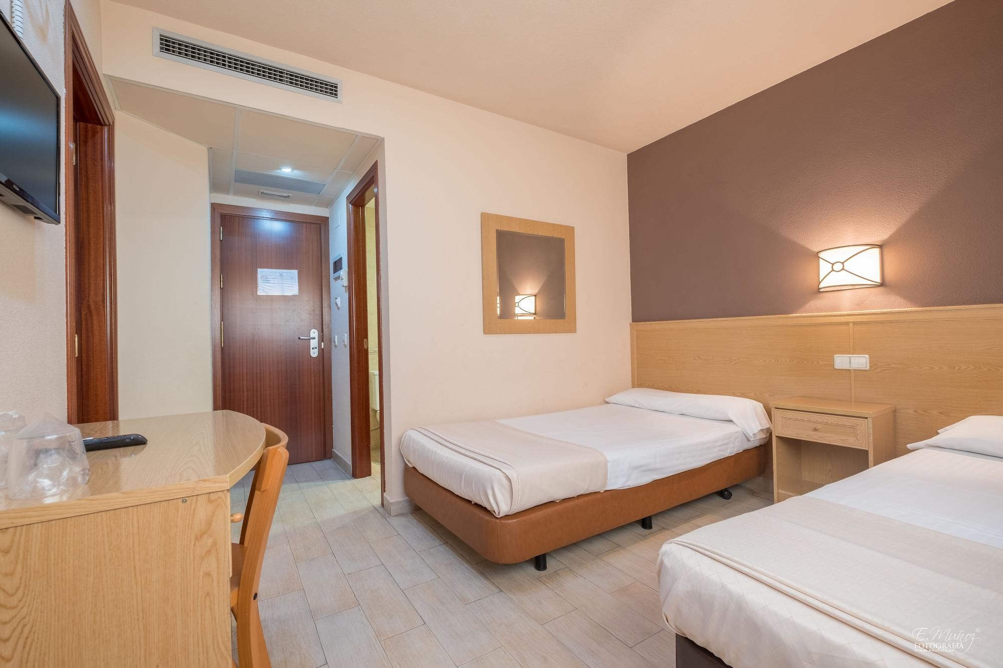 Hotel Vivar Griñón エクステリア 写真