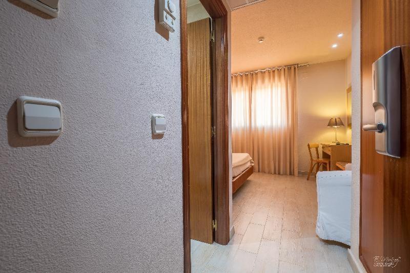 Hotel Vivar Griñón 部屋 写真