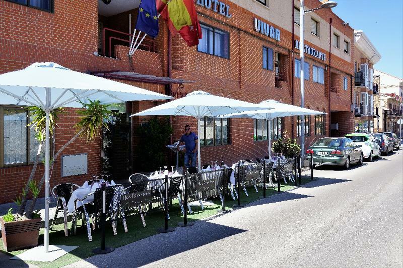 Hotel Vivar Griñón エクステリア 写真